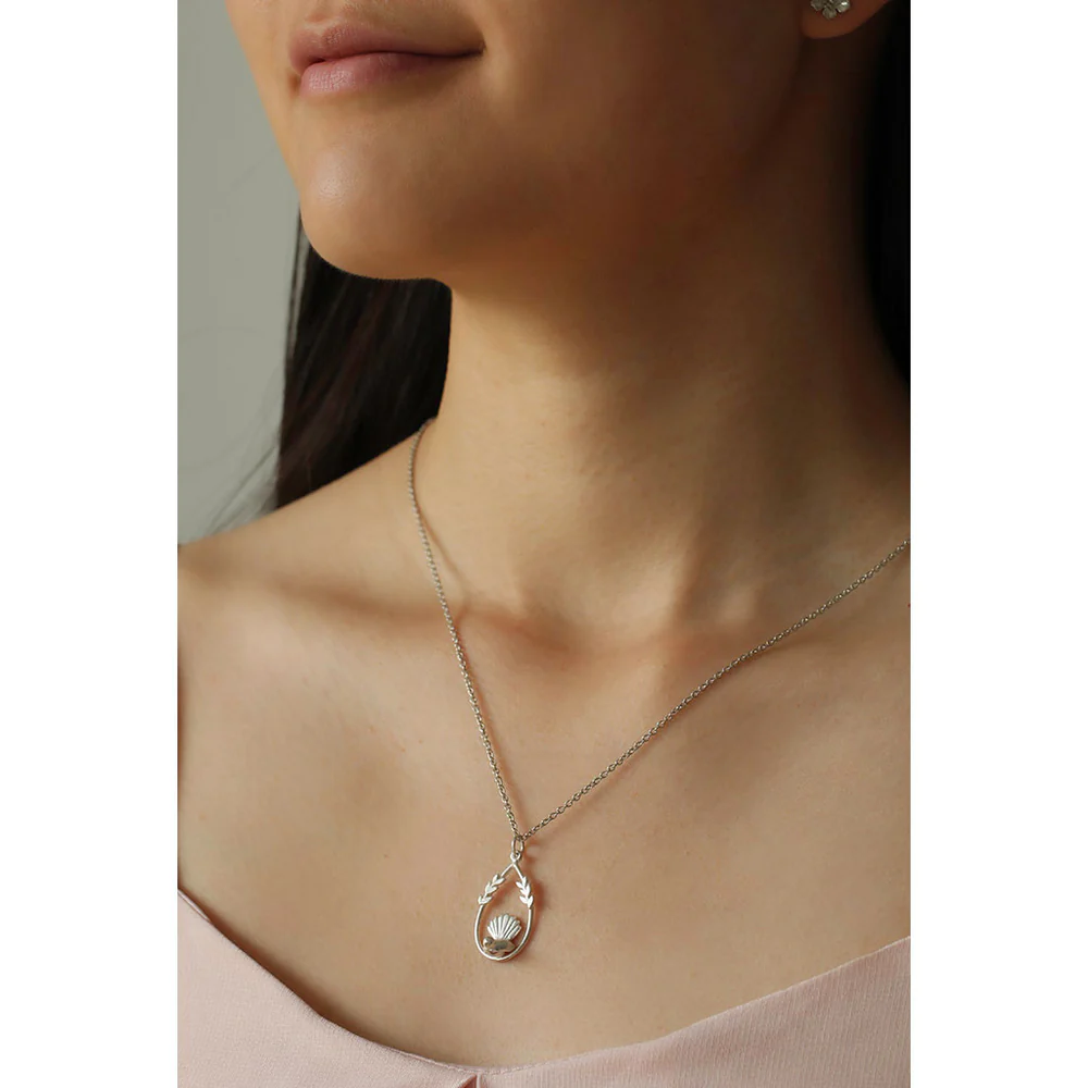 Fantail/Piwakawaka necklace Sterling silver Just Like You